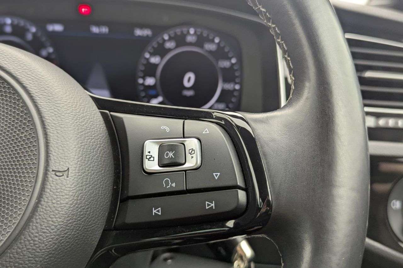 2018 VOLKSWAGEN GOLF 2018 VOLKSWAGEN GOLF