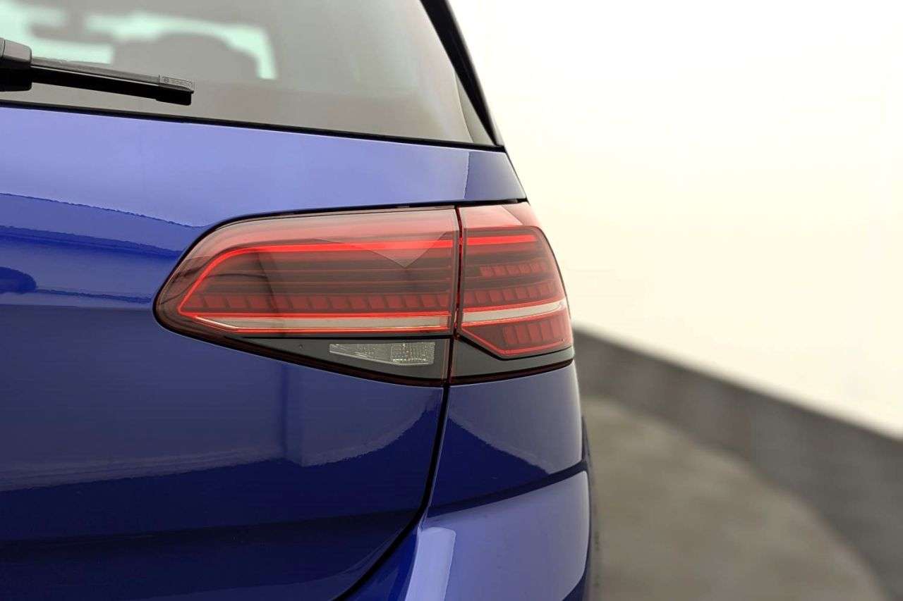2018 VOLKSWAGEN GOLF 2018 VOLKSWAGEN GOLF