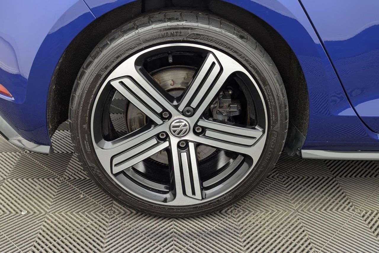 2018 VOLKSWAGEN GOLF 2018 VOLKSWAGEN GOLF