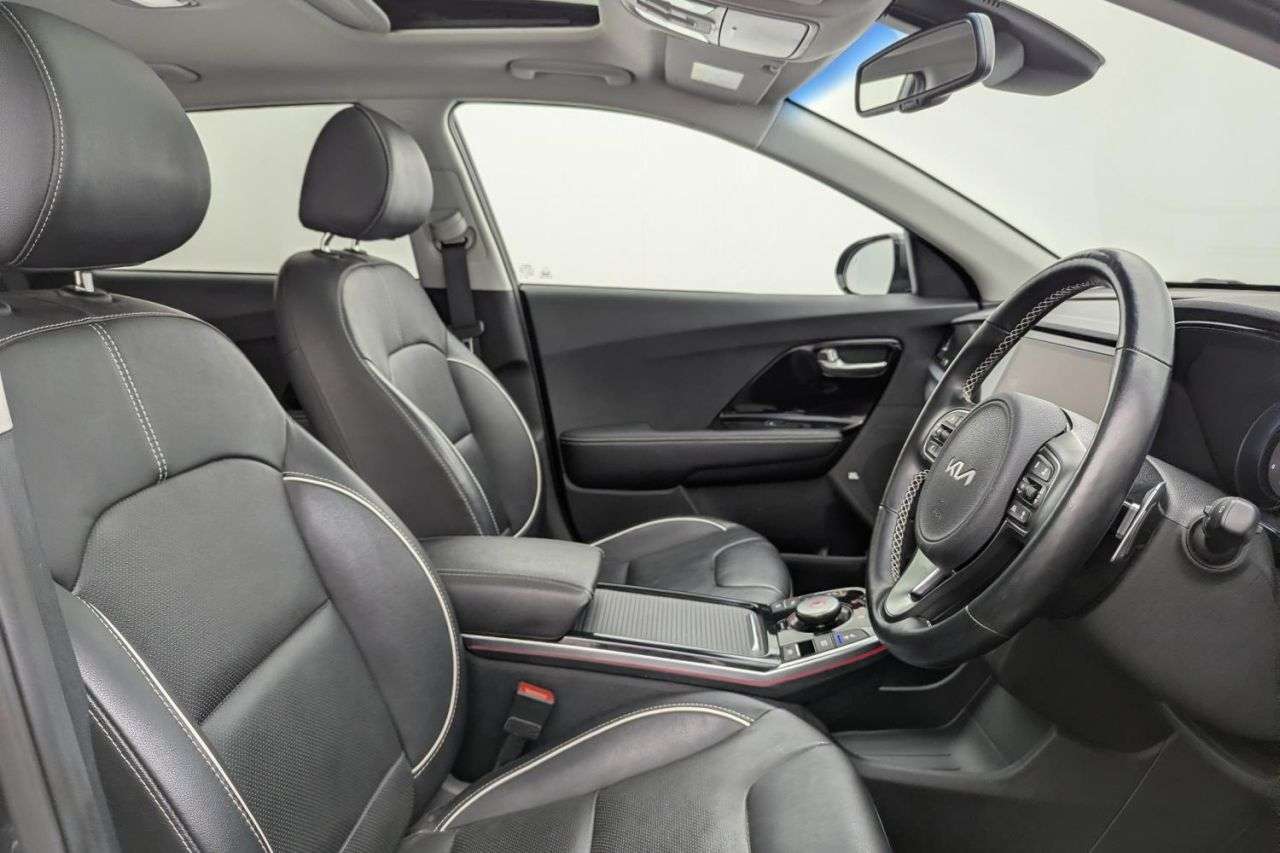 A 2022 KIA NIRO 64kWh 4+ SUV 5dr Electric Auto (201 bhp) Award Winning 5 Star Dealership A 2022 KIA NIRO 64kWh 4+ SUV 5dr Electric Auto (201 bhp) Award Winning 5 Star Dealership
