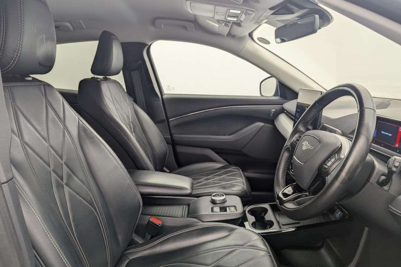 A 2023 FORD MUSTANG MACH-E Standard Range 70kWh SUV 5dr Electric Automatic (269 ps) Award Winning 5 St A 2023 FORD MUSTANG MACH-E Standard Range 70kWh SUV 5dr Electric Automatic (269 ps) Award Winning 5 St