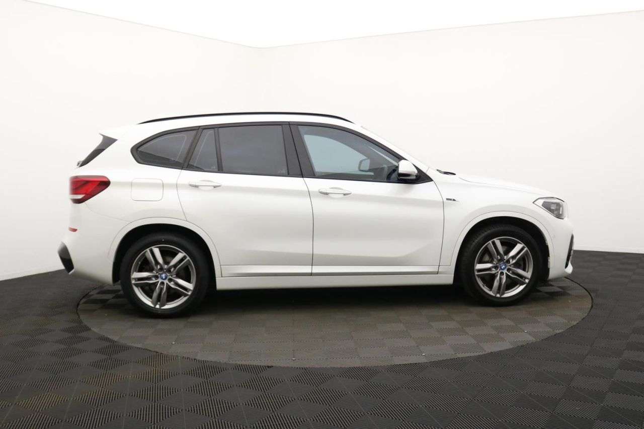 A 2022 BMW X1 1.5 25e 10kWh M Sport SUV 5dr Petrol Plug-in Hybrid Auto xDrive Euro 6 (s/s A 2022 BMW X1 1.5 25e 10kWh M Sport SUV 5dr Petrol Plug-in Hybrid Auto xDrive Euro 6 (s/s