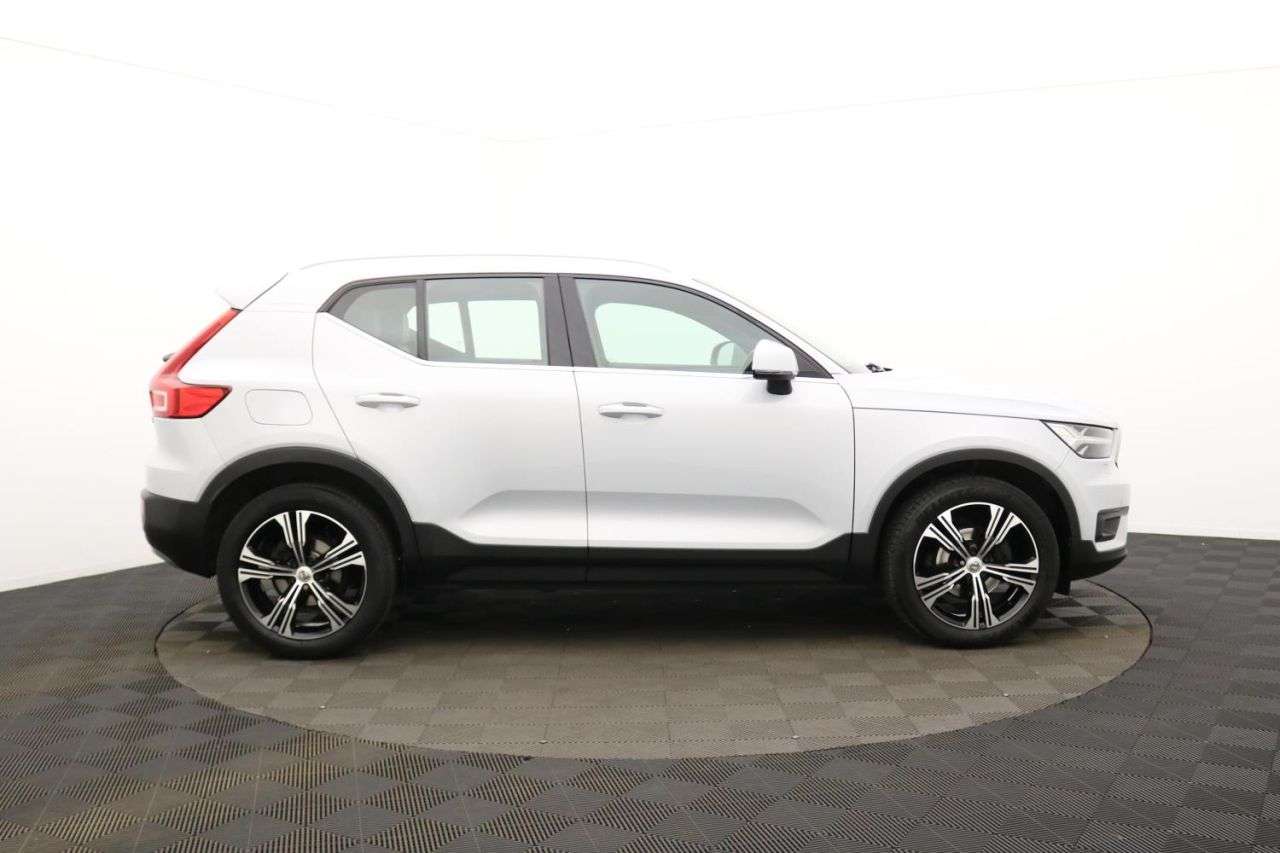 A 2021 VOLVO XC40 1.5 T3 Inscription Pro SUV 5dr Petrol Auto Euro 6 (s/s) (163 ps) Award Winn A 2021 VOLVO XC40 1.5 T3 Inscription Pro SUV 5dr Petrol Auto Euro 6 (s/s) (163 ps) Award Winn