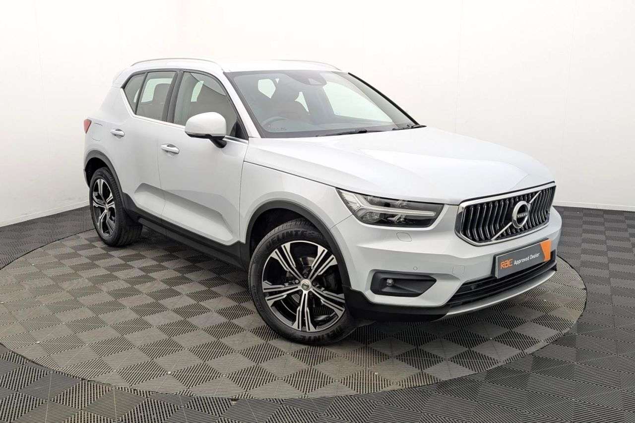 A 2021 VOLVO XC40 1.5 T3 Inscription Pro SUV 5dr Petrol Auto Euro 6 (s/s) (163 ps) Award Winn A 2021 VOLVO XC40 1.5 T3 Inscription Pro SUV 5dr Petrol Auto Euro 6 (s/s) (163 ps) Award Winn