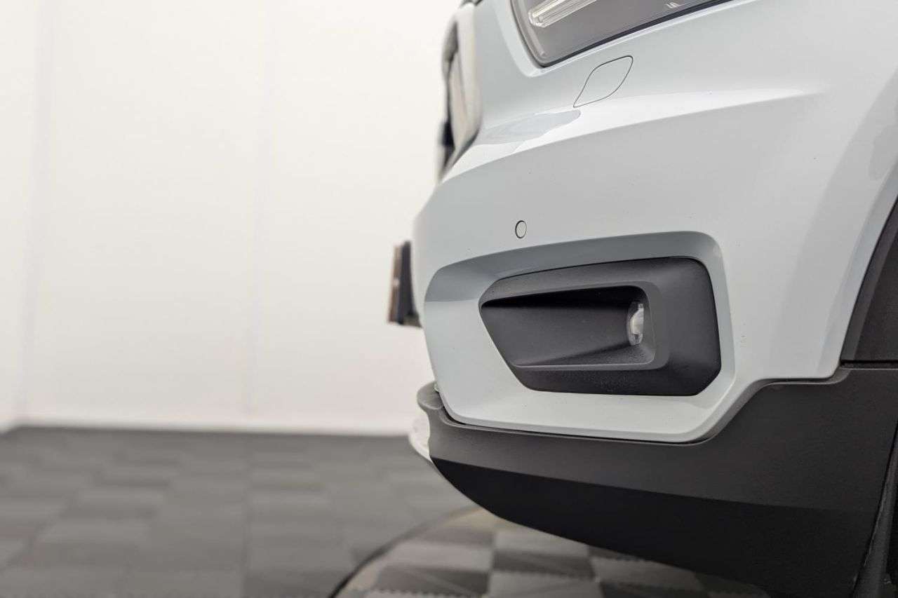 2021 VOLVO XC40 2021 VOLVO XC40