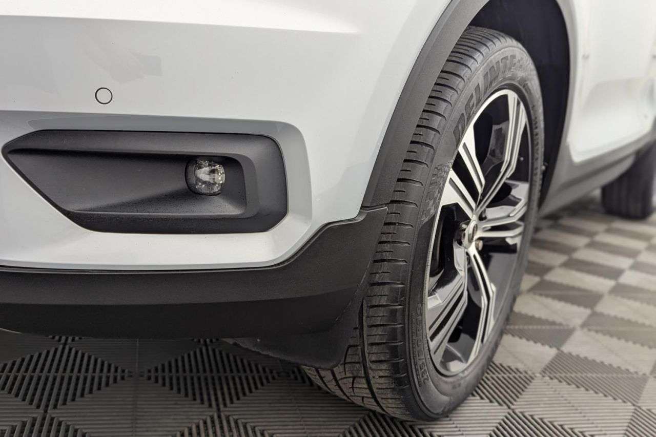 2021 VOLVO XC40 2021 VOLVO XC40