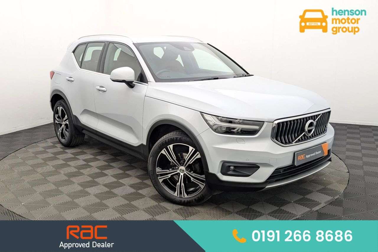 A 2021 VOLVO XC40 1.5 T3 Inscription Pro SUV 5dr Petrol Auto Euro 6 (s/s) (163 ps) Award Winn A 2021 VOLVO XC40 1.5 T3 Inscription Pro SUV 5dr Petrol Auto Euro 6 (s/s) (163 ps) Award Winn