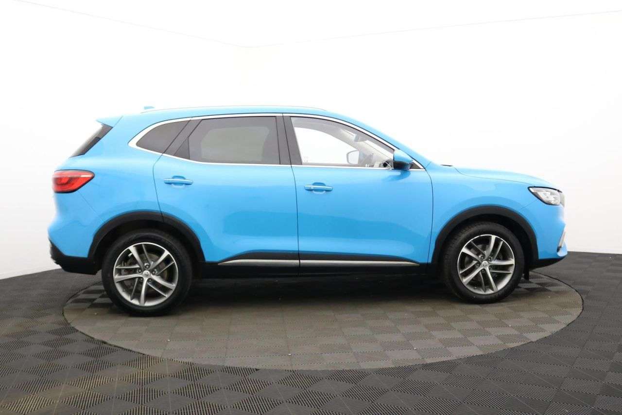 A 2023 MG MG HS 1.5 T-GDI Exclusive SUV 5dr Petrol Manual Euro 6 (s/s) (162 ps) Award Winni A 2023 MG MG HS 1.5 T-GDI Exclusive SUV 5dr Petrol Manual Euro 6 (s/s) (162 ps) Award Winni