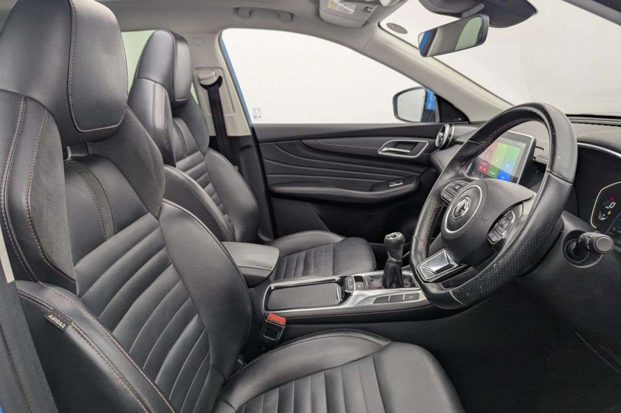 A 2023 MG MG HS 1.5 T-GDI Exclusive SUV 5dr Petrol Manual Euro 6 (s/s) (162 ps) Award Winni A 2023 MG MG HS 1.5 T-GDI Exclusive SUV 5dr Petrol Manual Euro 6 (s/s) (162 ps) Award Winni