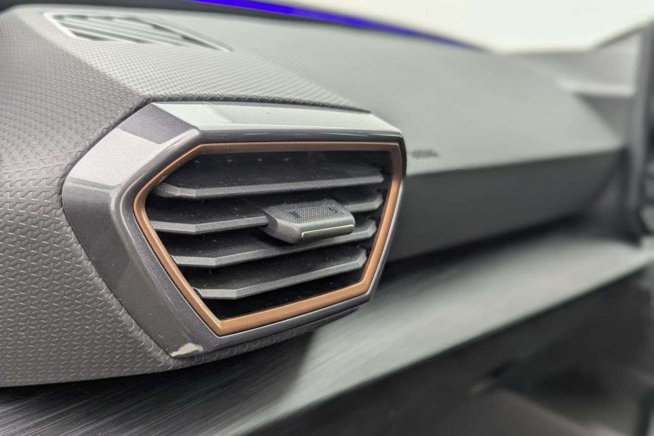 2023 CUPRA LEON 2023 CUPRA LEON