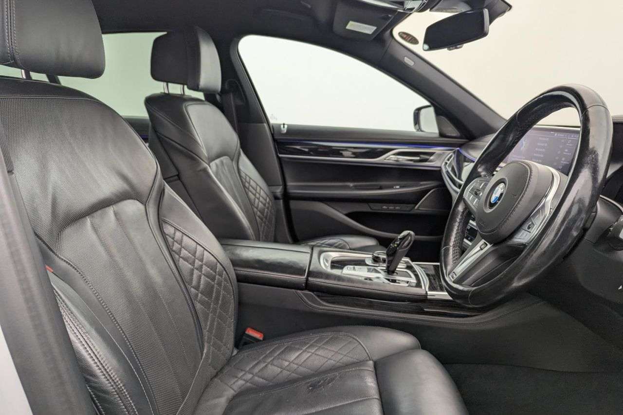 A 2019 BMW 7 SERIES 3.0 730d M Sport Saloon 4dr Diesel Auto xDrive Euro 6 (s/s) (265 ps) Award A 2019 BMW 7 SERIES 3.0 730d M Sport Saloon 4dr Diesel Auto xDrive Euro 6 (s/s) (265 ps) Award