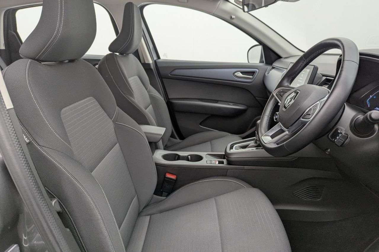 A 2023 RENAULT ARKANA 1.6 E-TECH evolution SUV 5dr Petrol Hybrid Auto 2WD Euro 6 (s/s) (145 ps) A A 2023 RENAULT ARKANA 1.6 E-TECH evolution SUV 5dr Petrol Hybrid Auto 2WD Euro 6 (s/s) (145 ps) A