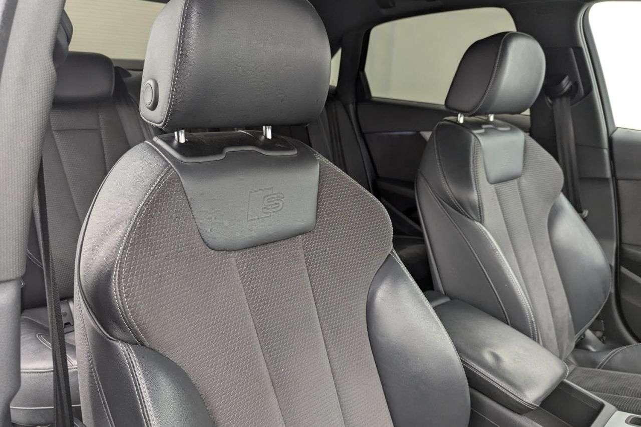2018 AUDI A4 2018 AUDI A4