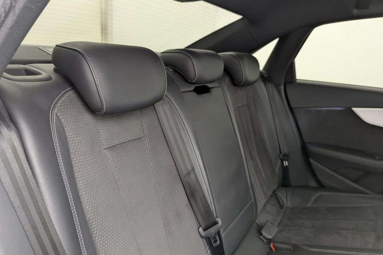 2018 AUDI A4 2018 AUDI A4