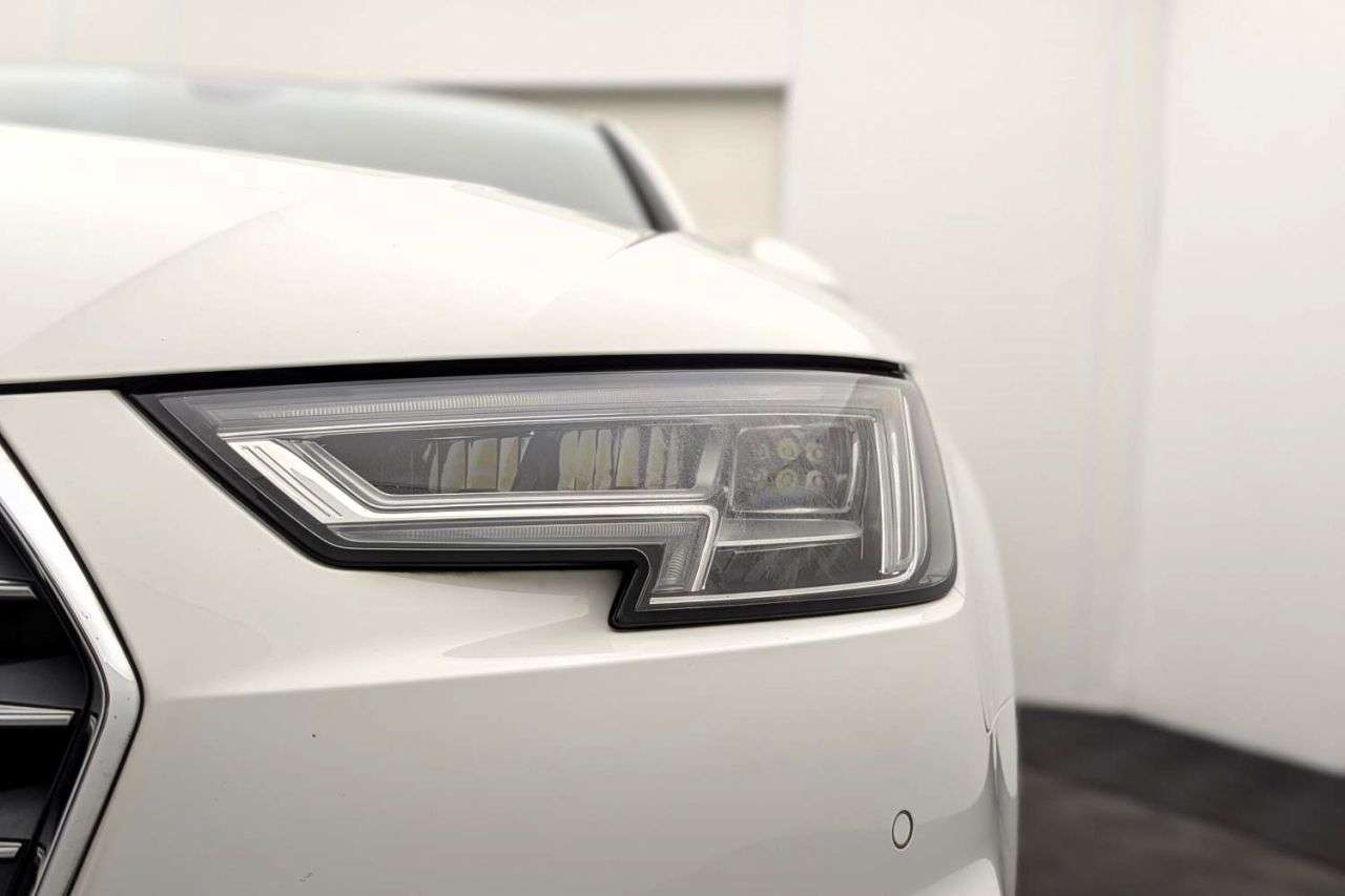2018 AUDI A4 2018 AUDI A4
