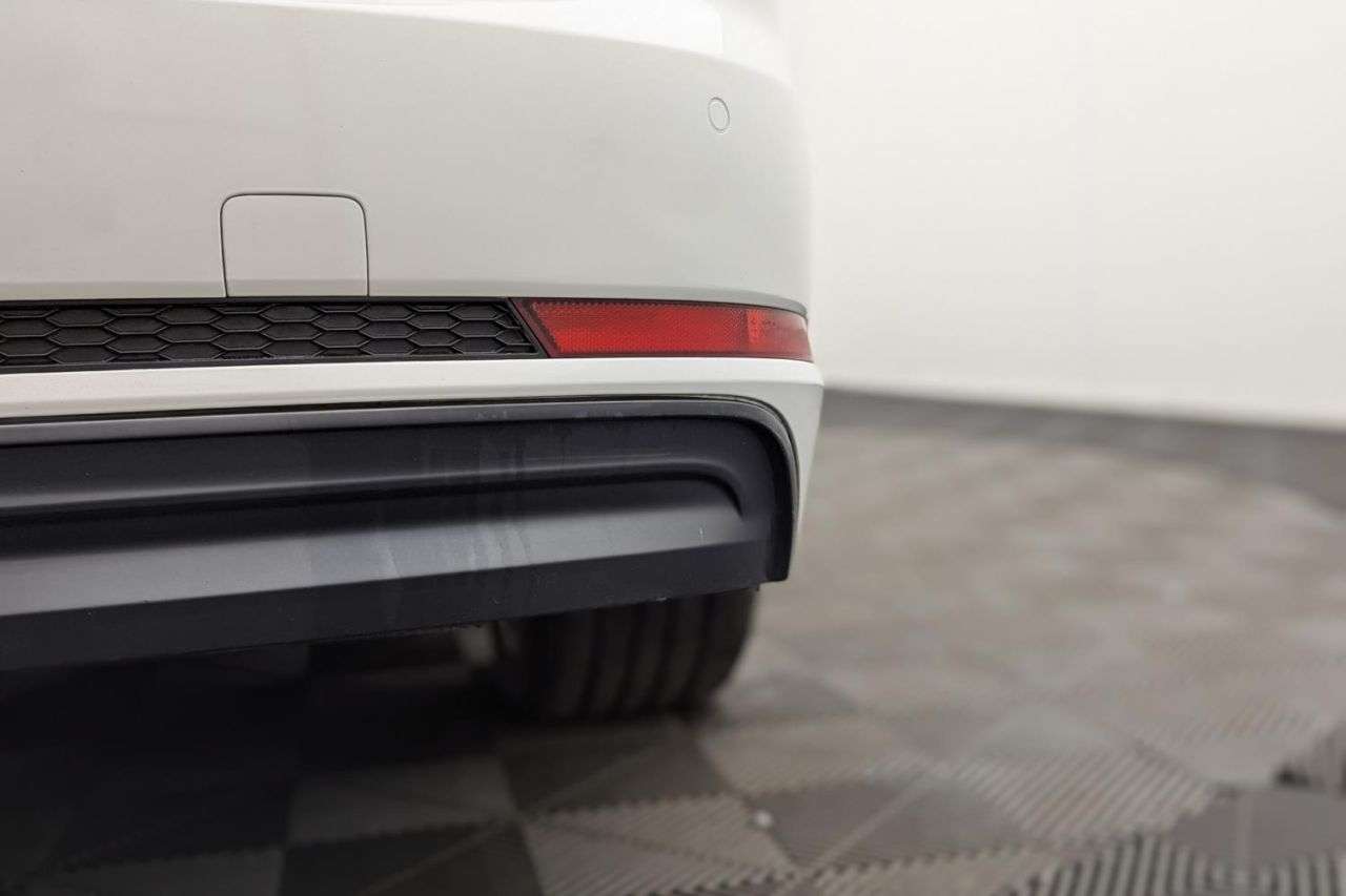 2018 AUDI A4 2018 AUDI A4