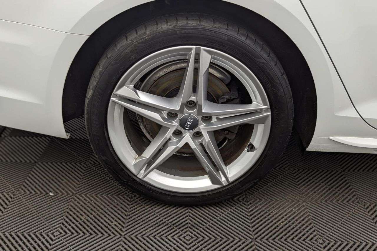 2018 AUDI A4 2018 AUDI A4