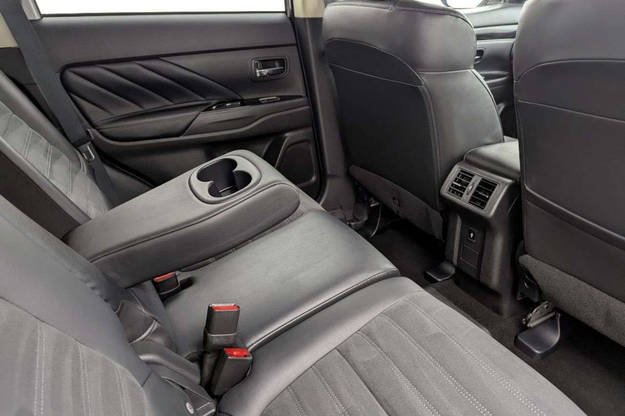 2019 MITSUBISHI OUTLANDER 2019 MITSUBISHI OUTLANDER