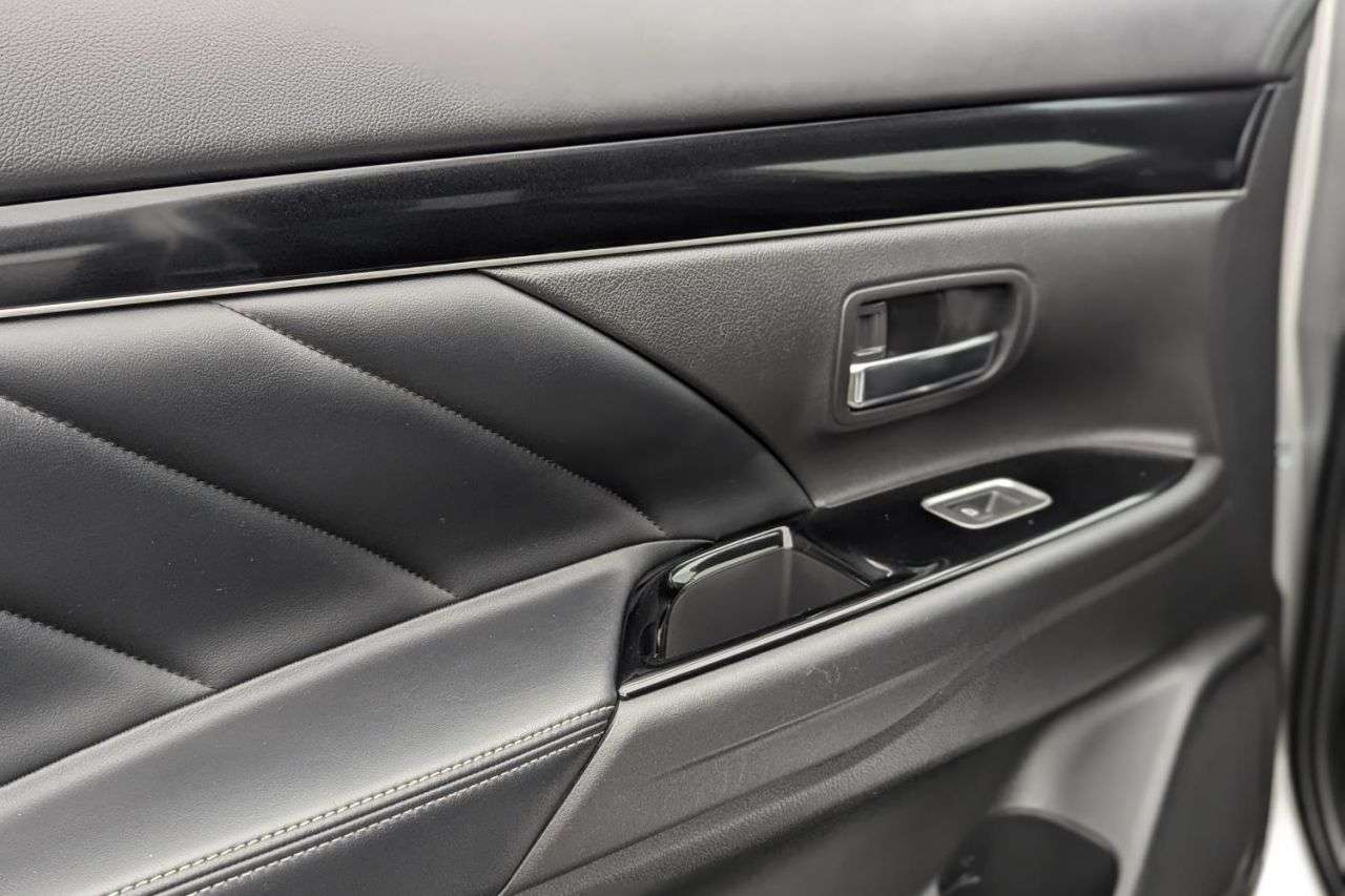 2019 MITSUBISHI OUTLANDER 2019 MITSUBISHI OUTLANDER