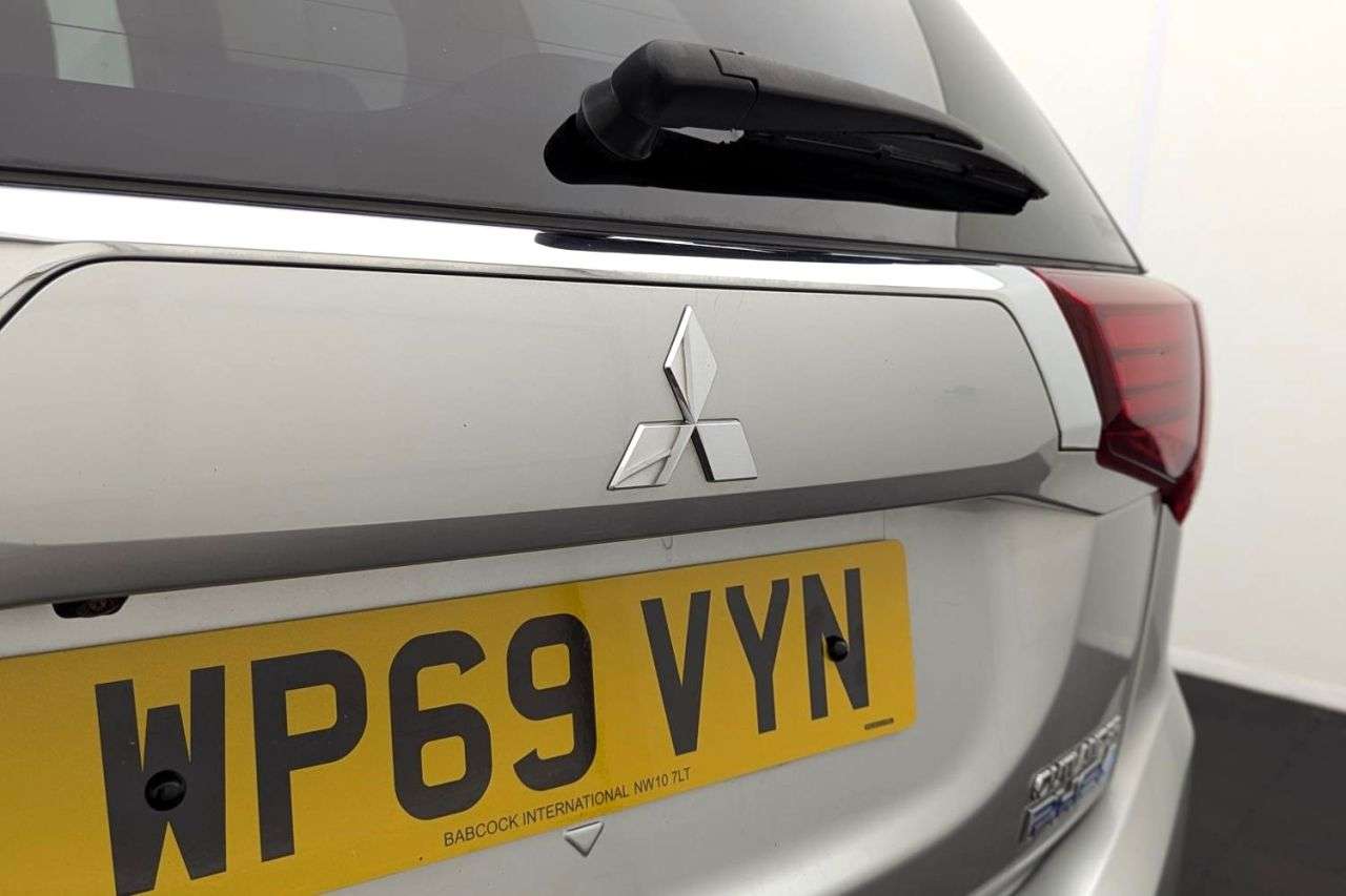 2019 MITSUBISHI OUTLANDER 2019 MITSUBISHI OUTLANDER