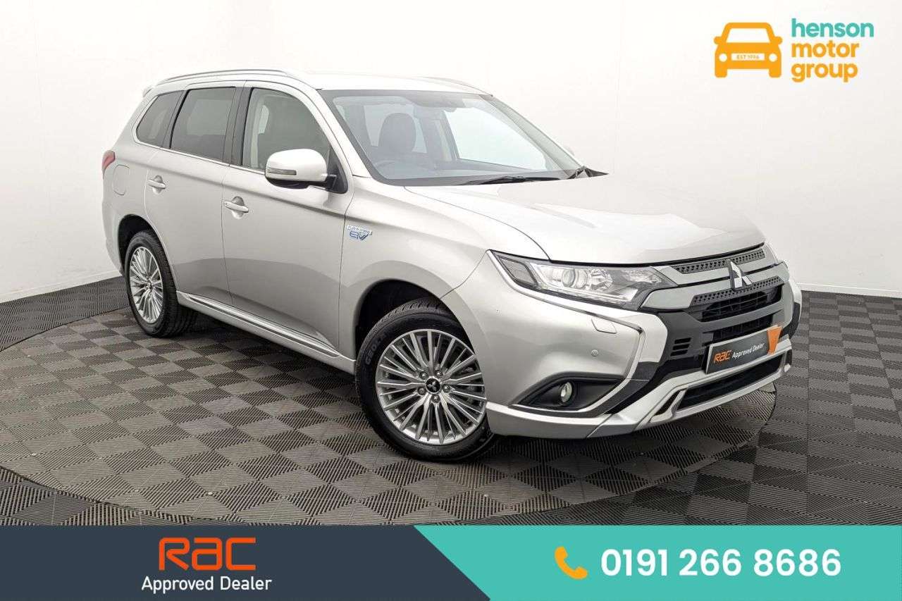 A 2019 MITSUBISHI OUTLANDER 2.4h TwinMotor 13.8kWh Juro SUV 5dr Petrol Plug-in Hybrid CVT 4WD Euro 6 (s A 2019 MITSUBISHI OUTLANDER 2.4h TwinMotor 13.8kWh Juro SUV 5dr Petrol Plug-in Hybrid CVT 4WD Euro 6 (s