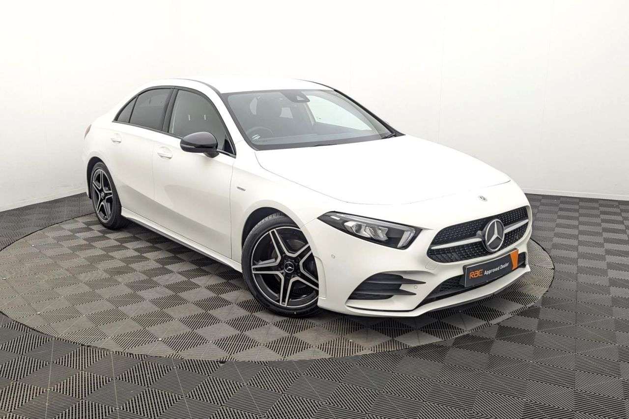 A 2021 MERCEDES-BENZ A CLASS 1.3 A200 AMG Line Edition (Executive) Saloon 4dr Petrol 7G-DCT Euro 6 (s/s) A 2021 MERCEDES-BENZ A CLASS 1.3 A200 AMG Line Edition (Executive) Saloon 4dr Petrol 7G-DCT Euro 6 (s/s)