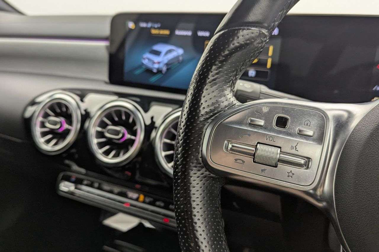 2021 MERCEDES-BENZ A CLASS 2021 MERCEDES-BENZ A CLASS