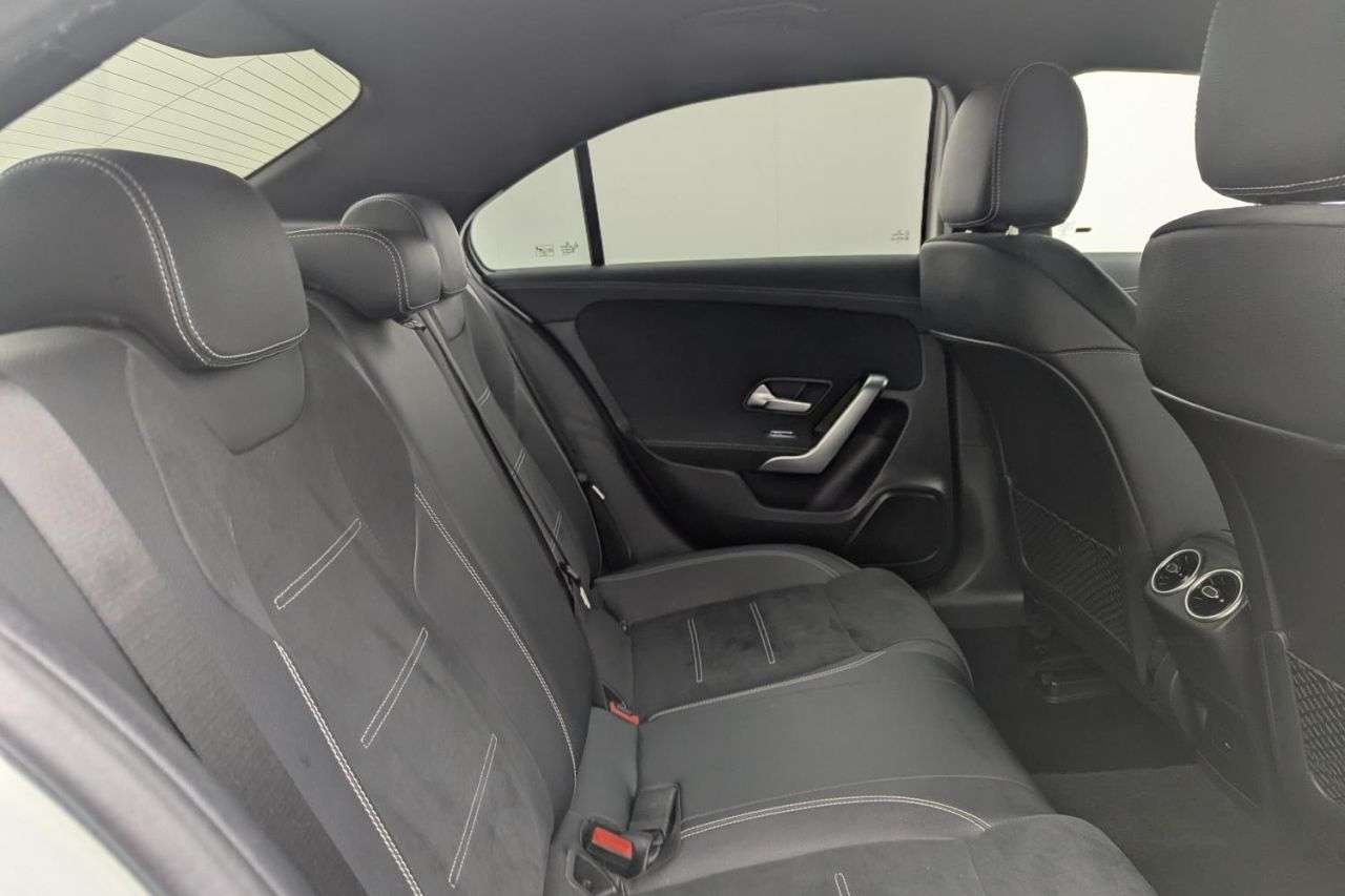 2021 MERCEDES-BENZ A CLASS 2021 MERCEDES-BENZ A CLASS