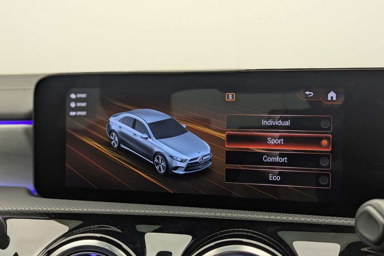2021 MERCEDES-BENZ A CLASS 2021 MERCEDES-BENZ A CLASS