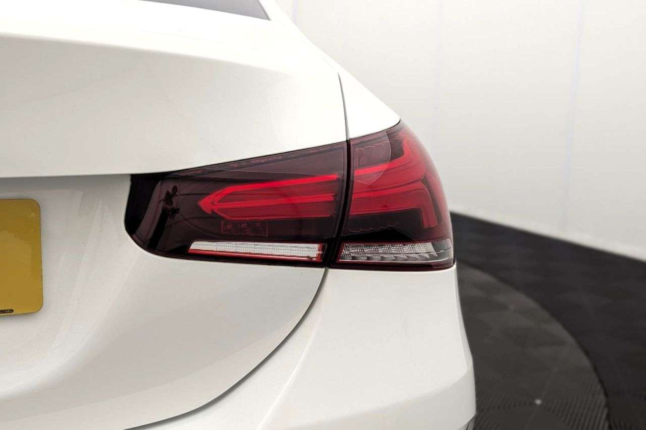 2021 MERCEDES-BENZ A CLASS 2021 MERCEDES-BENZ A CLASS