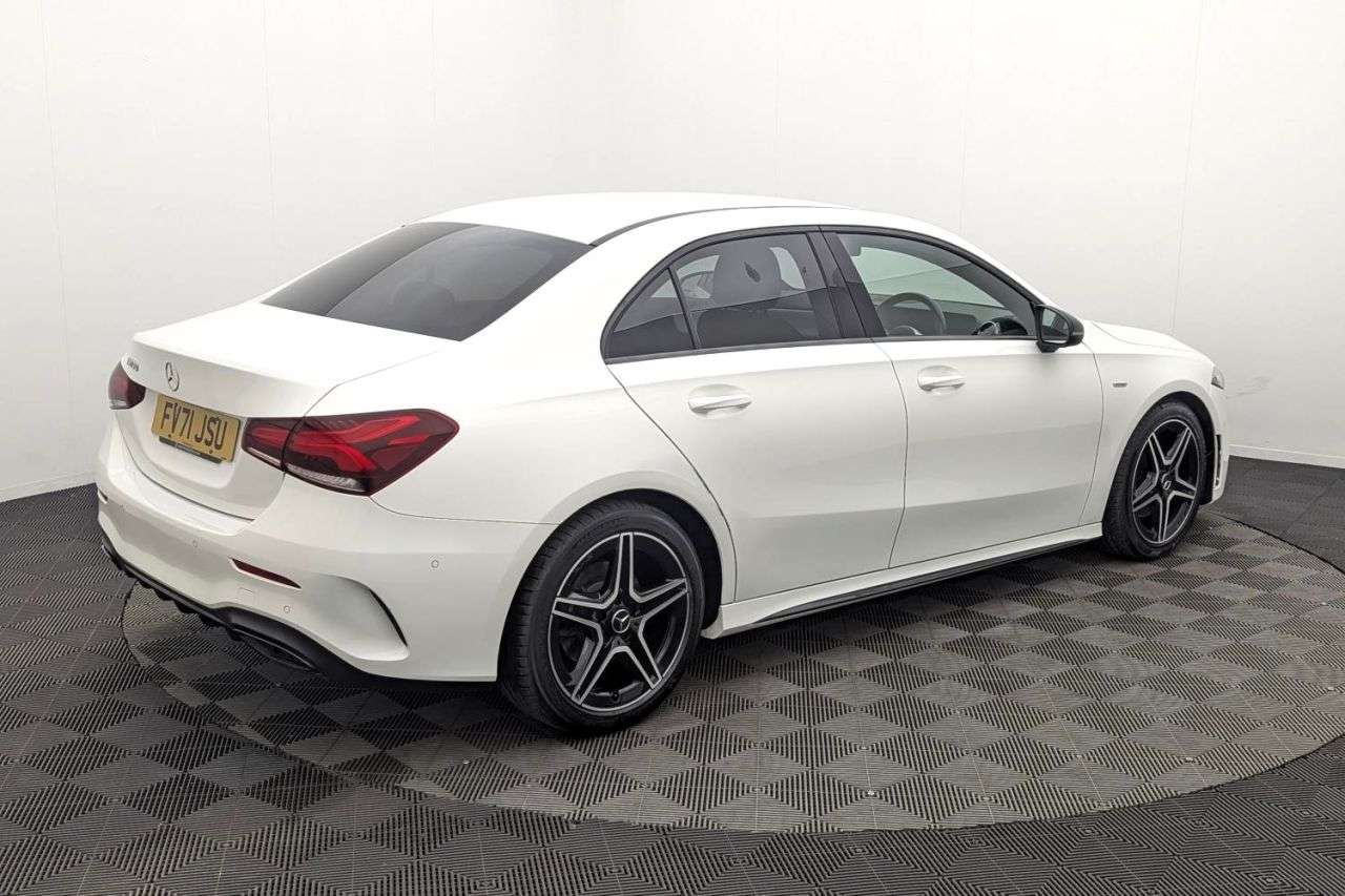 2021 MERCEDES-BENZ A CLASS 2021 MERCEDES-BENZ A CLASS