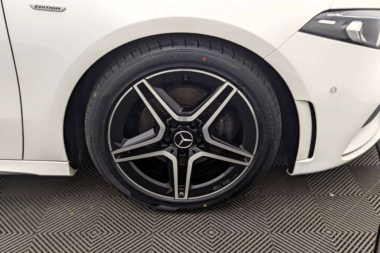 2021 MERCEDES-BENZ A CLASS 2021 MERCEDES-BENZ A CLASS