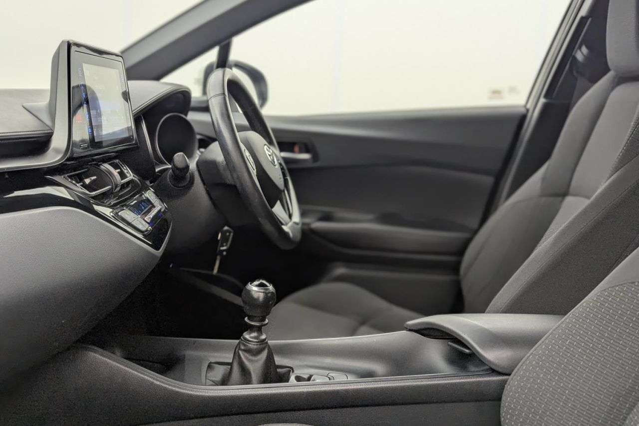 2019 TOYOTA C-HR 2019 TOYOTA C-HR