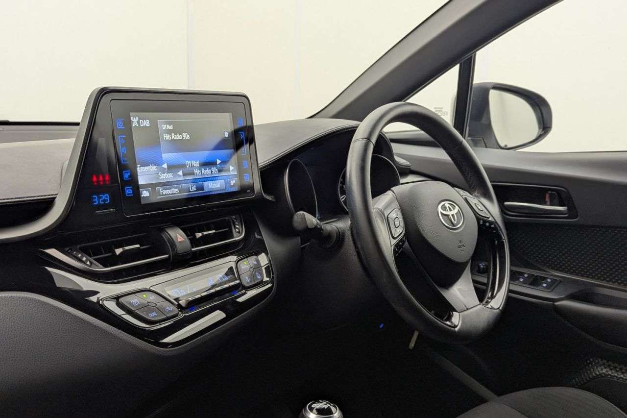 2019 TOYOTA C-HR 2019 TOYOTA C-HR