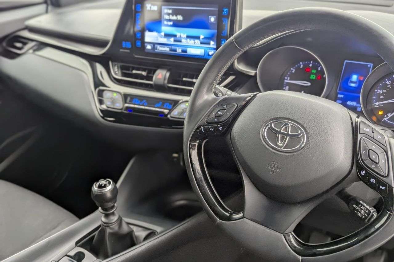 2019 TOYOTA C-HR 2019 TOYOTA C-HR