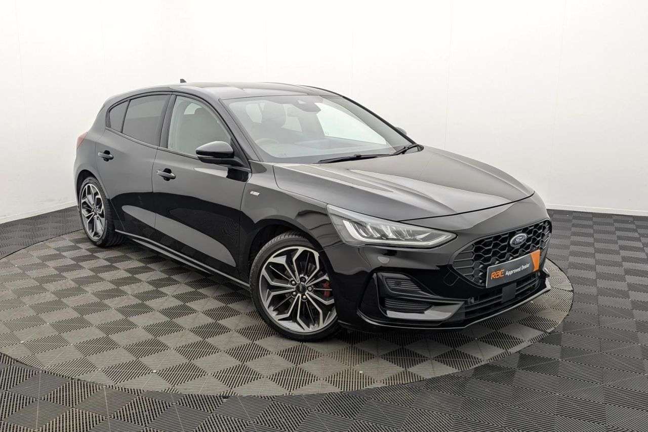A 2023 FORD FOCUS 1.0T EcoBoost ST-Line X Hatchback 5dr Petrol Manual Euro 6 (s/s) (125 ps) A A 2023 FORD FOCUS 1.0T EcoBoost ST-Line X Hatchback 5dr Petrol Manual Euro 6 (s/s) (125 ps) A