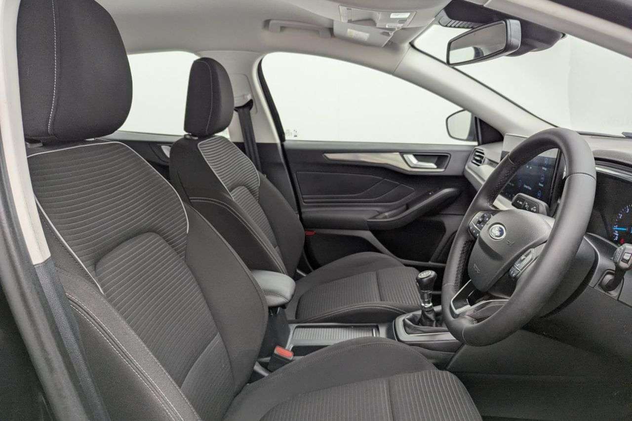 A 2023 FORD FOCUS 1.0T EcoBoost MHEV Titanium Hatchback 5dr Petrol Hybrid Manual Euro 6 (s/s) A 2023 FORD FOCUS 1.0T EcoBoost MHEV Titanium Hatchback 5dr Petrol Hybrid Manual Euro 6 (s/s)