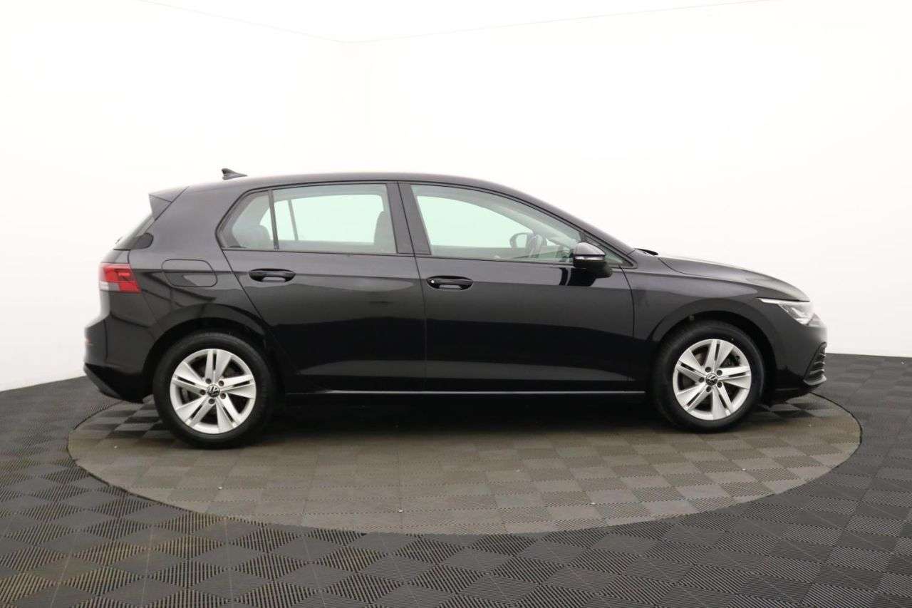 A 2021 VOLKSWAGEN GOLF 1.5 TSI Life Hatchback 5dr Petrol Manual Euro 6 (s/s) (150 ps) Award Winnin A 2021 VOLKSWAGEN GOLF 1.5 TSI Life Hatchback 5dr Petrol Manual Euro 6 (s/s) (150 ps) Award Winnin
