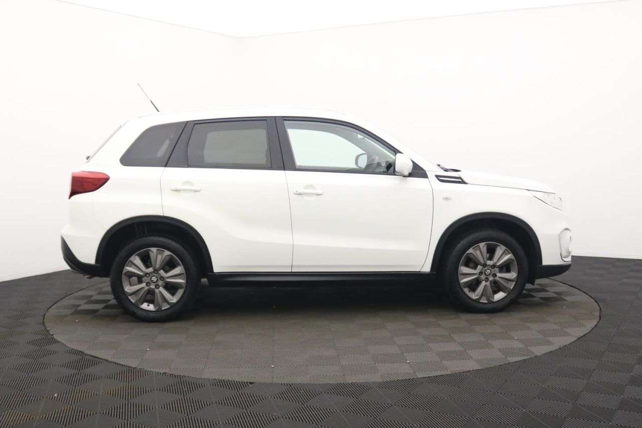 A 2018 SUZUKI VITARA 1.0 Boosterjet SZ-T SUV 5dr Petrol Manual Euro 6 (s/s) (111 ps) Award Winni A 2018 SUZUKI VITARA 1.0 Boosterjet SZ-T SUV 5dr Petrol Manual Euro 6 (s/s) (111 ps) Award Winni