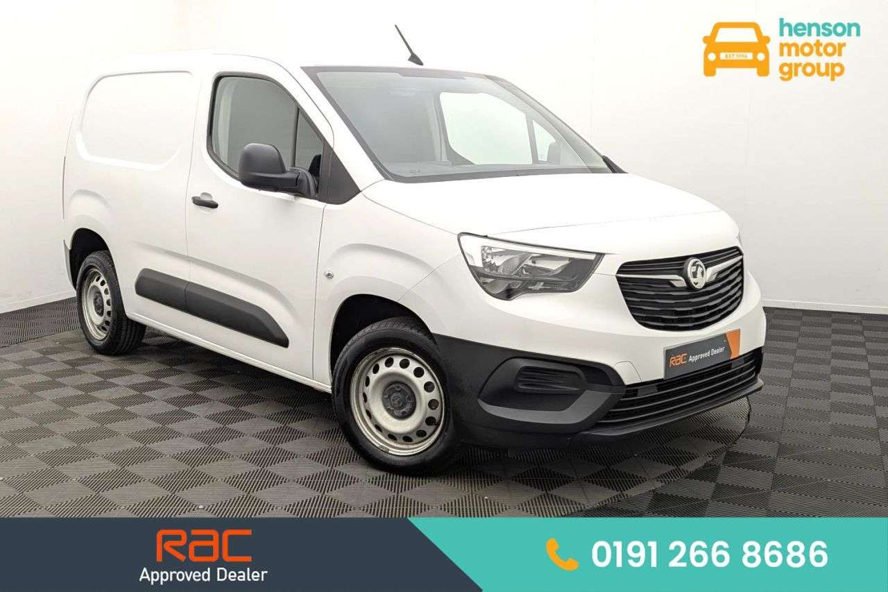 A 2021 VAUXHALL COMBO 1.5 Turbo D 2300 Dynamic Panel Van 4dr Diesel Manual L1 H1 Euro 6 (100 ps) A 2021 VAUXHALL COMBO 1.5 Turbo D 2300 Dynamic Panel Van 4dr Diesel Manual L1 H1 Euro 6 (100 ps)