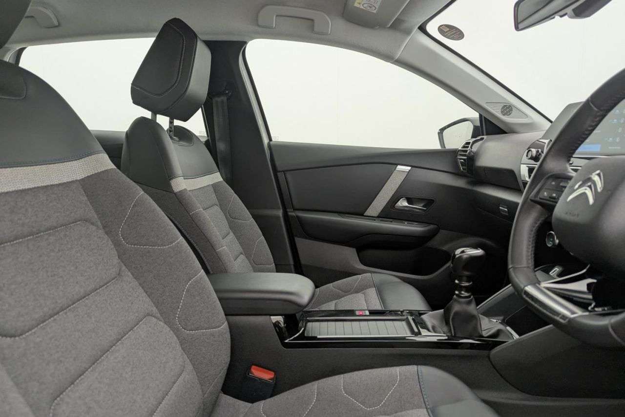 A 2023 CITROEN C4 1.2 PureTech Sense Hatchback 5dr Petrol Manual Euro 6 (s/s) (100 ps) Award A 2023 CITROEN C4 1.2 PureTech Sense Hatchback 5dr Petrol Manual Euro 6 (s/s) (100 ps) Award