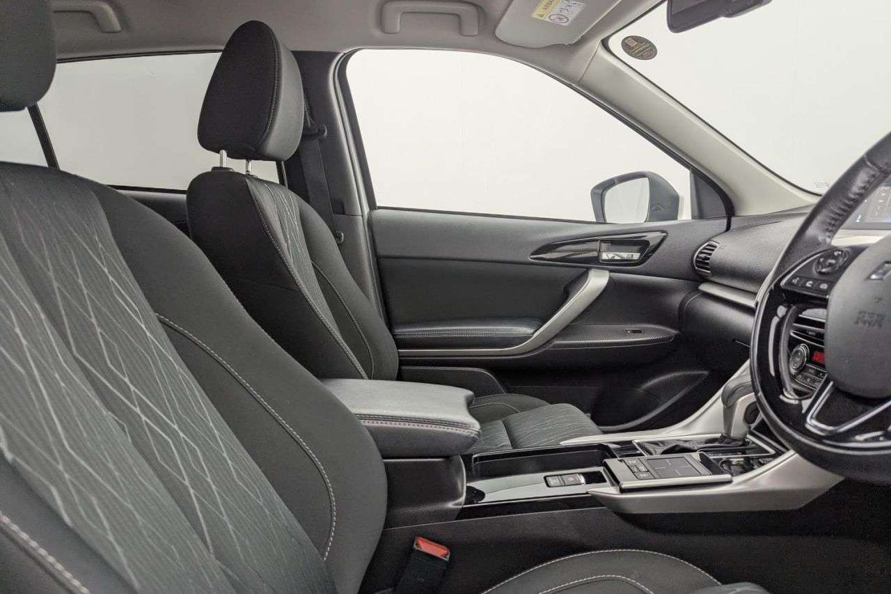 A 2020 MITSUBISHI ECLIPSE CROSS 1.5T Dynamic SUV 5dr Petrol CVT Euro 6 (s/s) (163 ps) Award Winning 5 Star A 2020 MITSUBISHI ECLIPSE CROSS 1.5T Dynamic SUV 5dr Petrol CVT Euro 6 (s/s) (163 ps) Award Winning 5 Star
