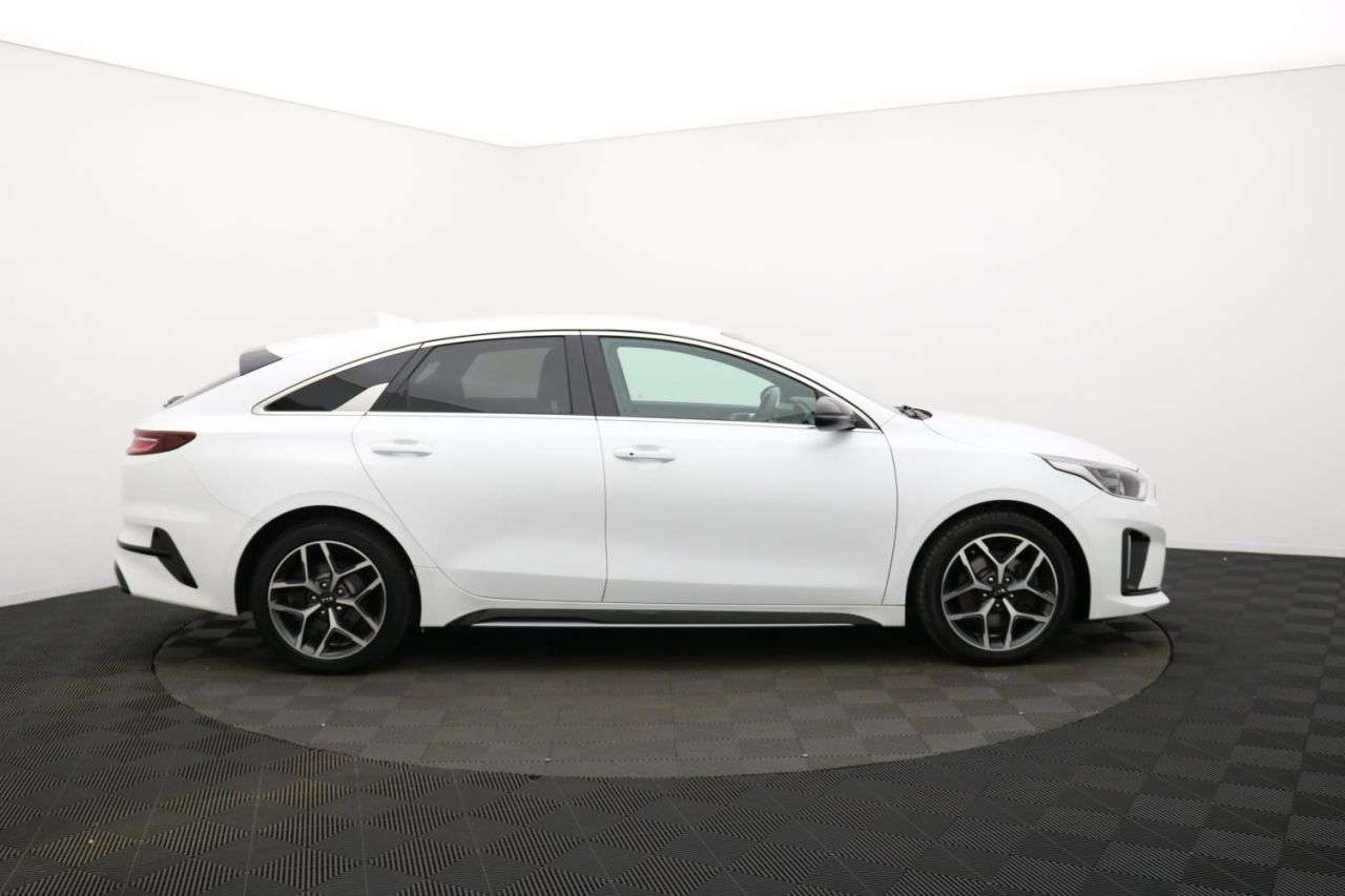 A 2021 KIA PROCEED 1.5 T-GDi GT-Line Shooting Brake 5dr Petrol Manual Euro 6 (s/s) (158 bhp) A A 2021 KIA PROCEED 1.5 T-GDi GT-Line Shooting Brake 5dr Petrol Manual Euro 6 (s/s) (158 bhp) A