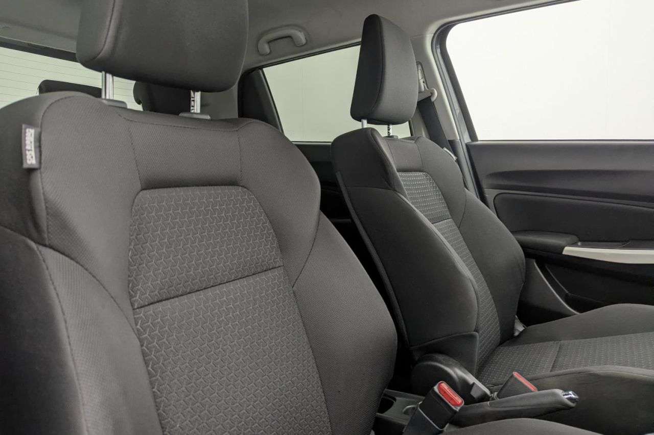2018 SUZUKI SWIFT 2018 SUZUKI SWIFT