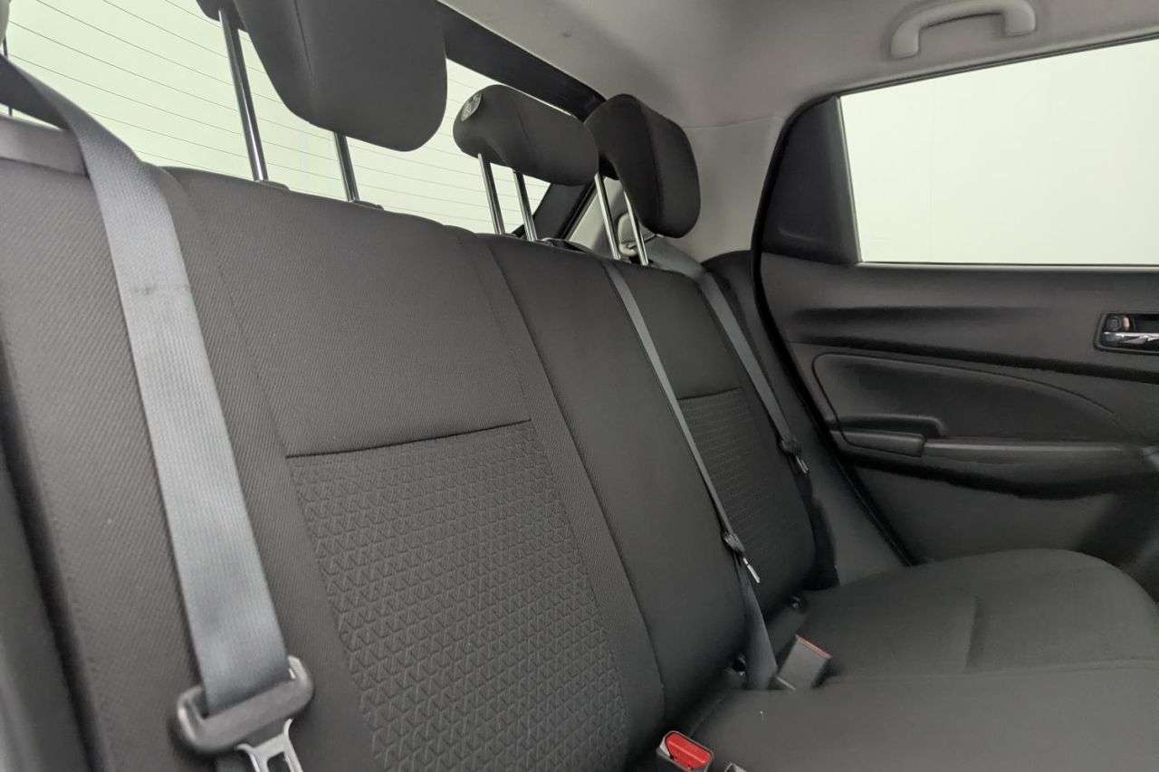 2018 SUZUKI SWIFT 2018 SUZUKI SWIFT