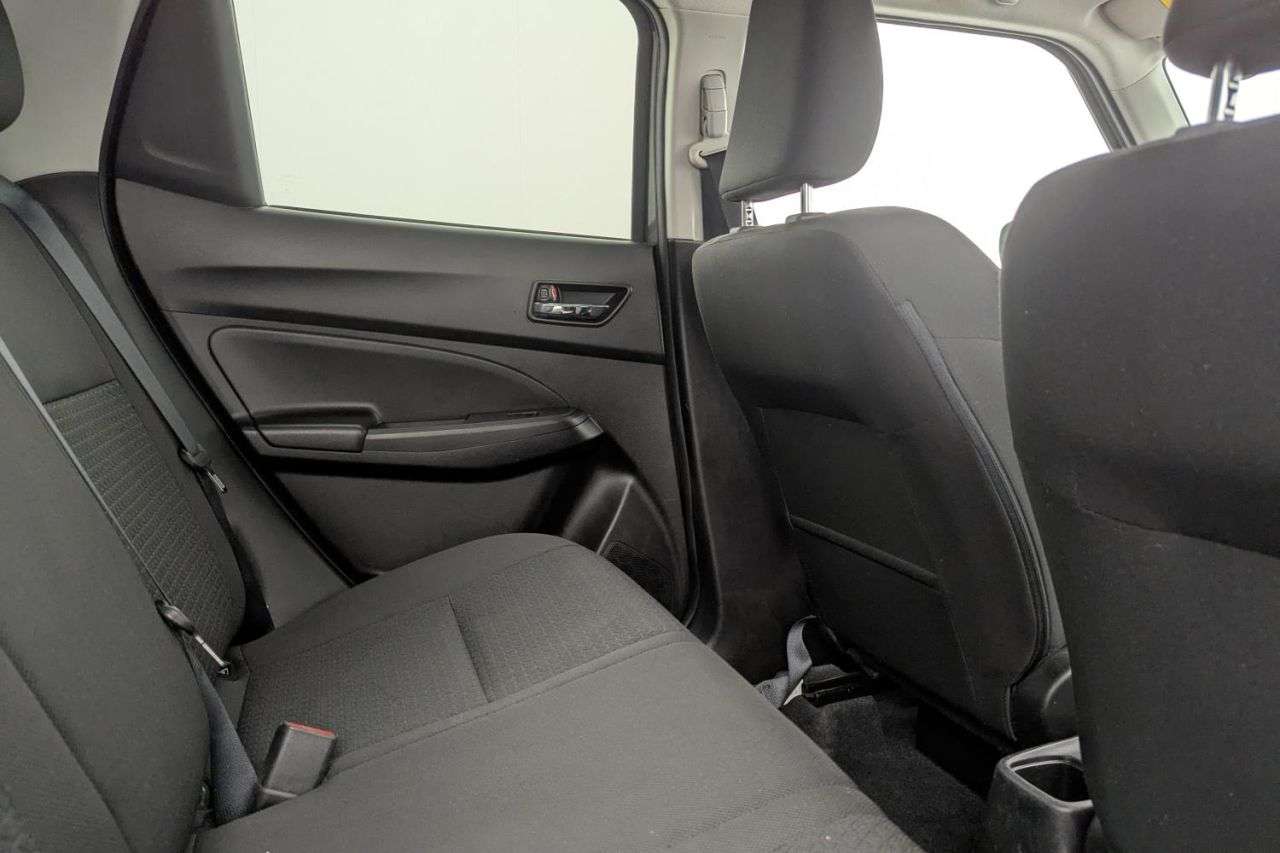 2018 SUZUKI SWIFT 2018 SUZUKI SWIFT
