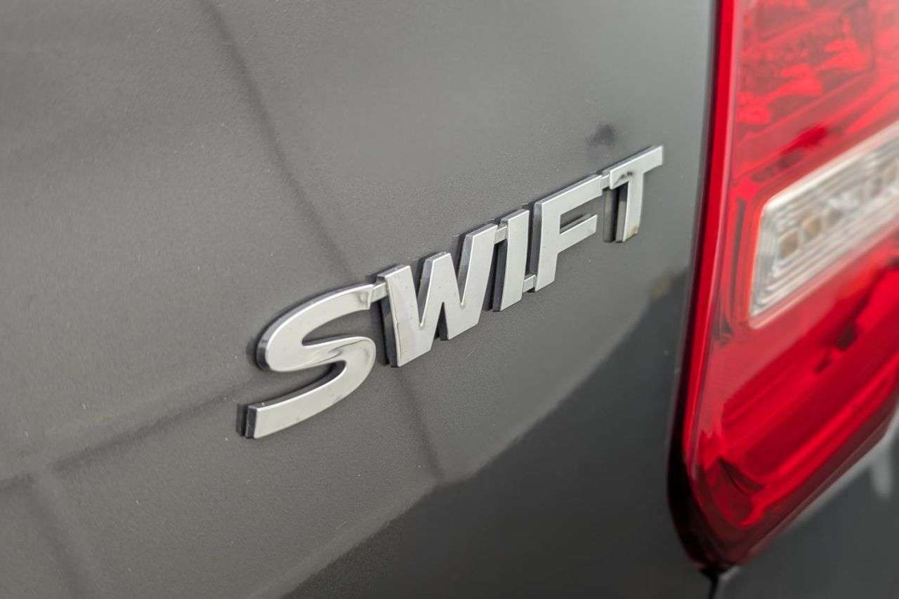 2018 SUZUKI SWIFT 2018 SUZUKI SWIFT
