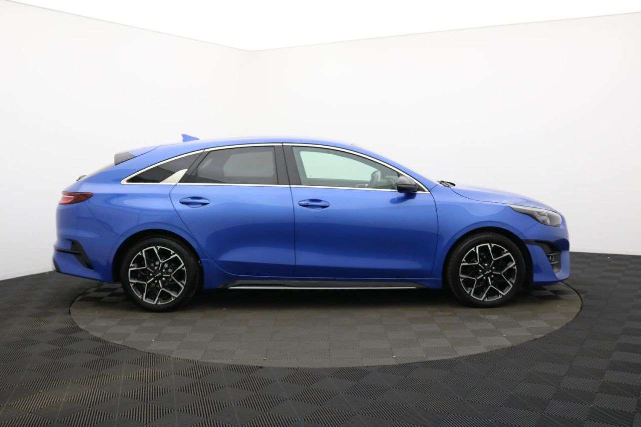 A 2022 KIA PROCEED 1.5 T-GDi GT-Line Shooting Brake 5dr Petrol Manual Euro 6 (s/s) (158 bhp) A A 2022 KIA PROCEED 1.5 T-GDi GT-Line Shooting Brake 5dr Petrol Manual Euro 6 (s/s) (158 bhp) A
