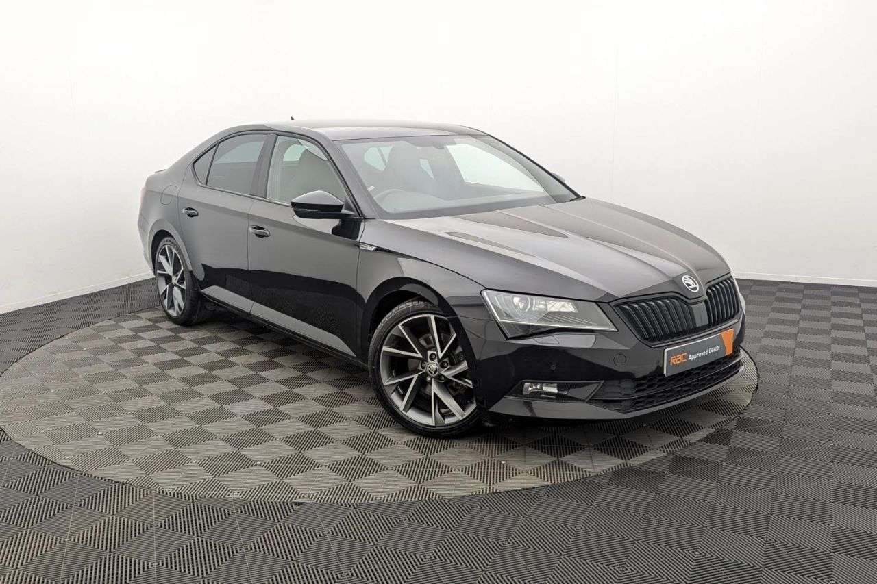A 2019 SKODA SUPERB 1.5 TSI ACT SportLine Hatchback 5dr Petrol Manual Euro 6 (s/s) (150 ps) Awa A 2019 SKODA SUPERB 1.5 TSI ACT SportLine Hatchback 5dr Petrol Manual Euro 6 (s/s) (150 ps) Awa