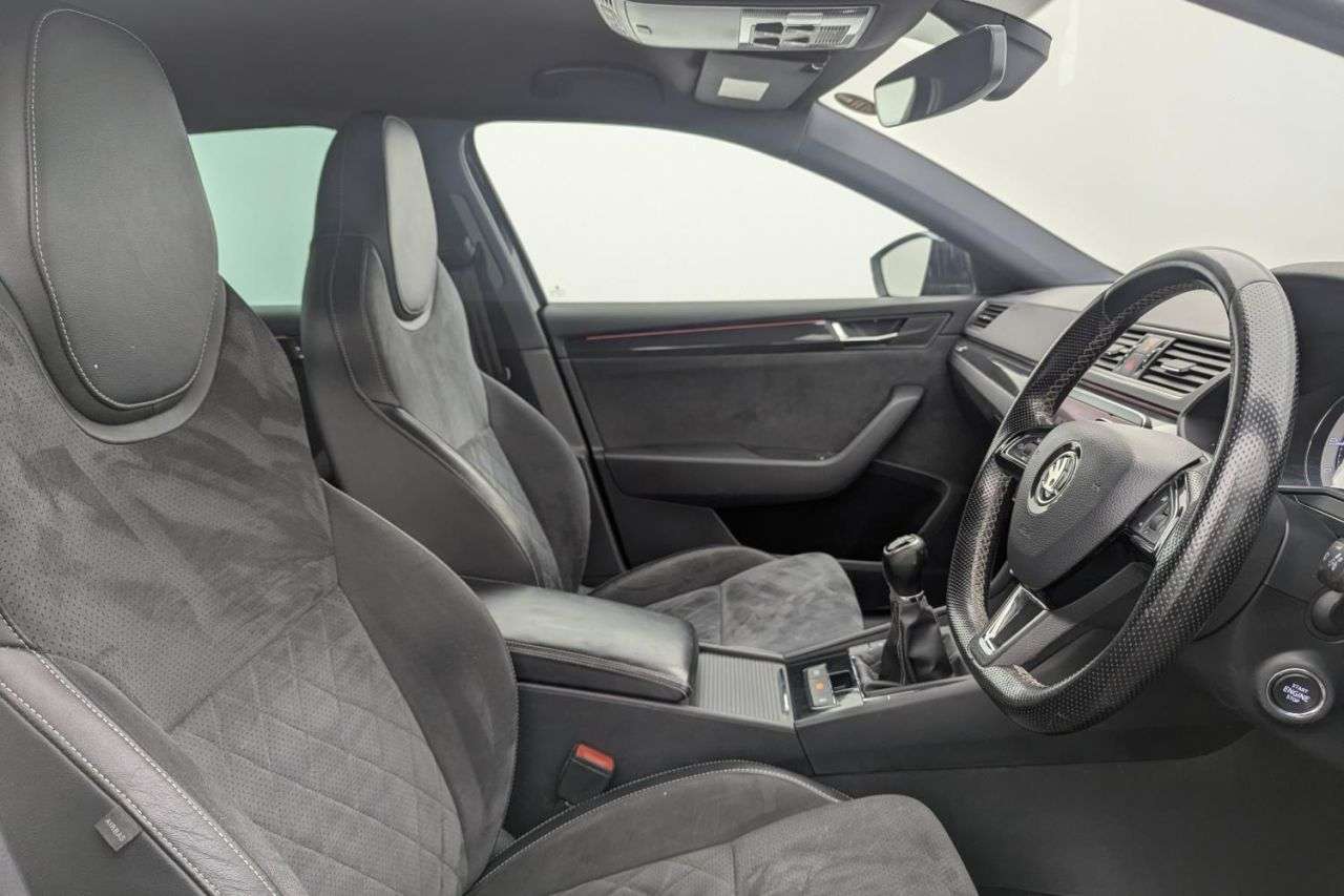 A 2019 SKODA SUPERB 1.5 TSI ACT SportLine Hatchback 5dr Petrol Manual Euro 6 (s/s) (150 ps) Awa A 2019 SKODA SUPERB 1.5 TSI ACT SportLine Hatchback 5dr Petrol Manual Euro 6 (s/s) (150 ps) Awa